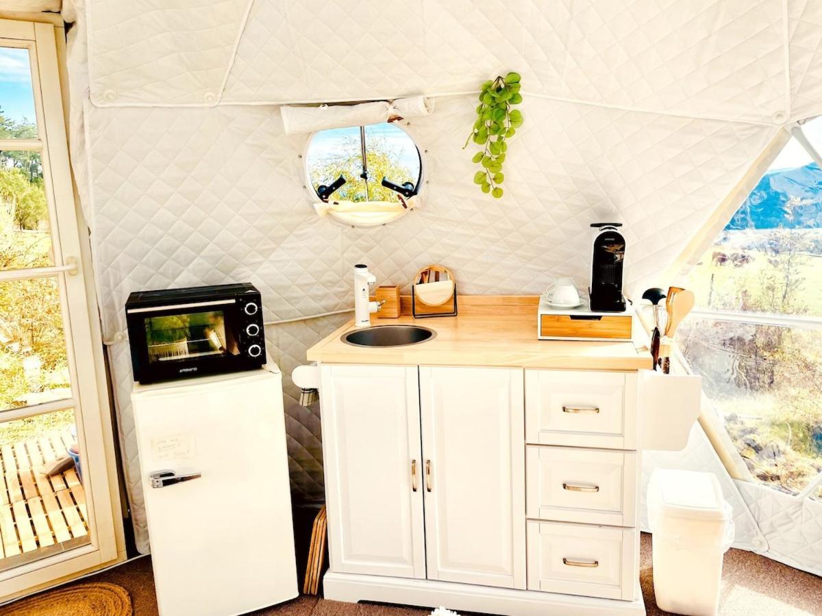 Готель Glamping Hohe Wand - Zelt Mit Sternenfenster Und Whirlpool Maiersdorf Екстер'єр фото